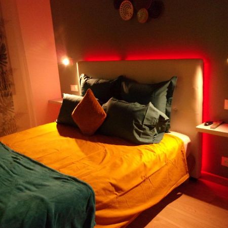 Le Bourget - Suite Romantique Narbona Exterior foto