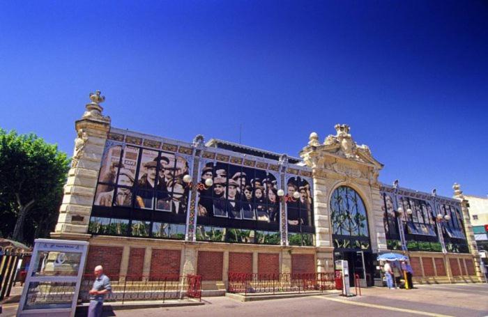 Le Bourget - Suite Romantique Narbona Exterior foto
